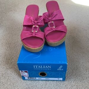 Sonya style Sandals fuschia